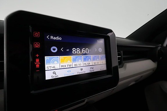 Vehicle Image 25
