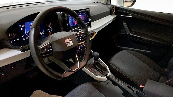 Vehicle Image 7