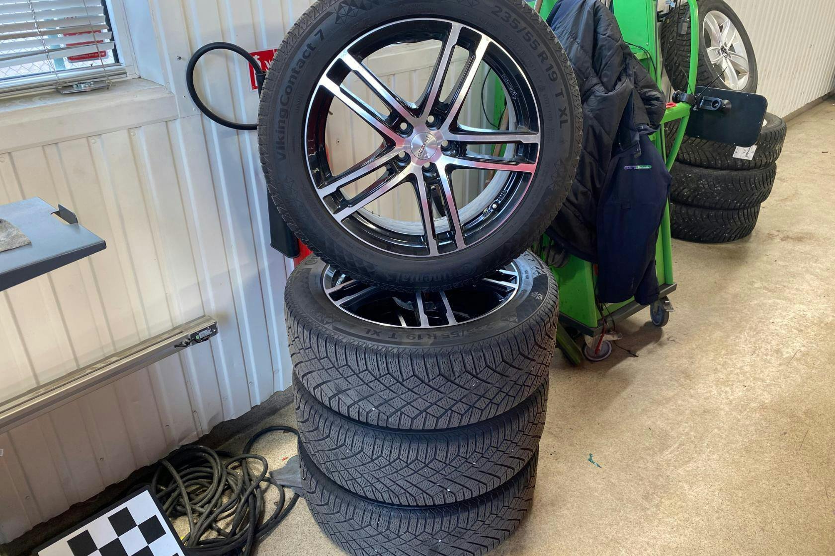 Vehicle Image 22