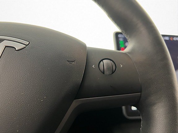 Vehicle Image 28