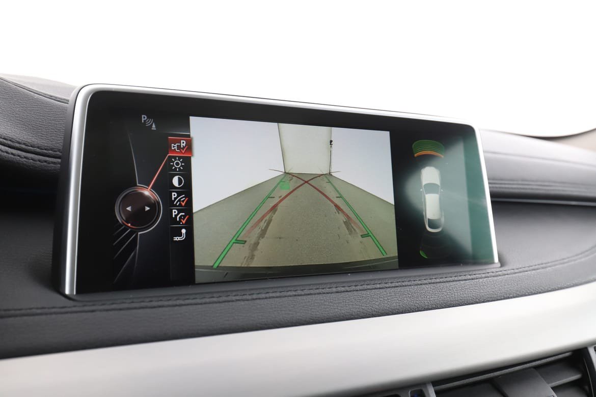 Vehicle Image 23