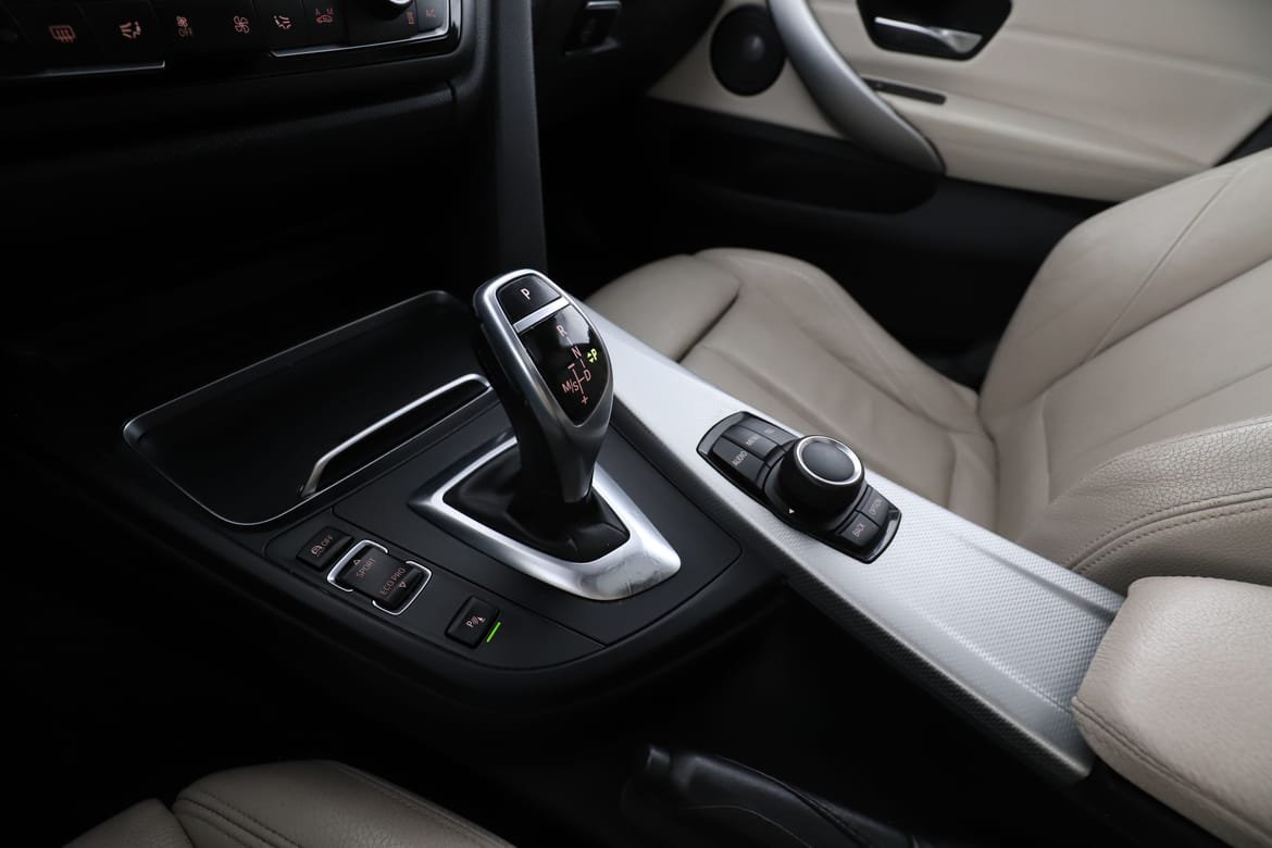 Vehicle Image 24