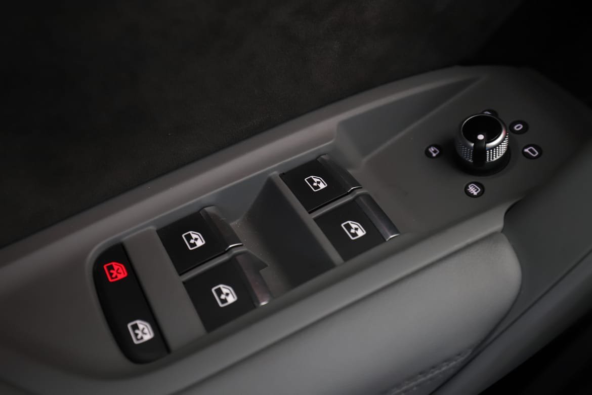 Vehicle Image 39