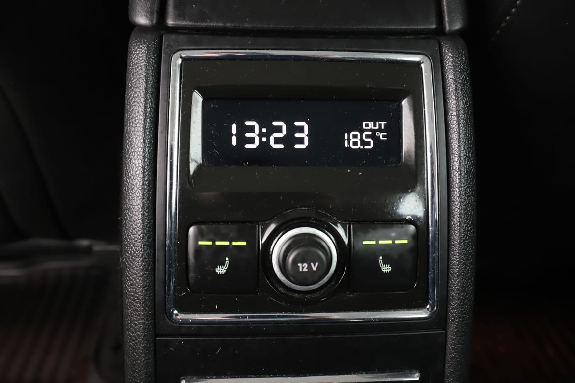 Vehicle Image 34
