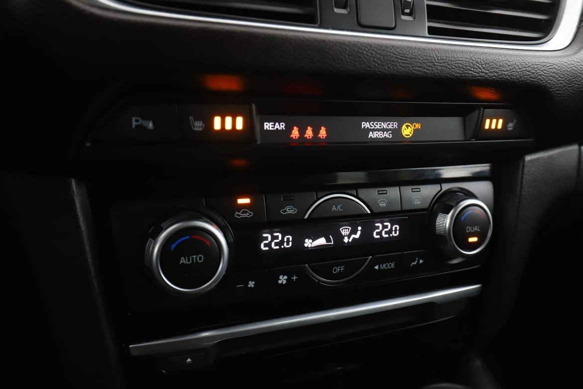 Vehicle Image 24