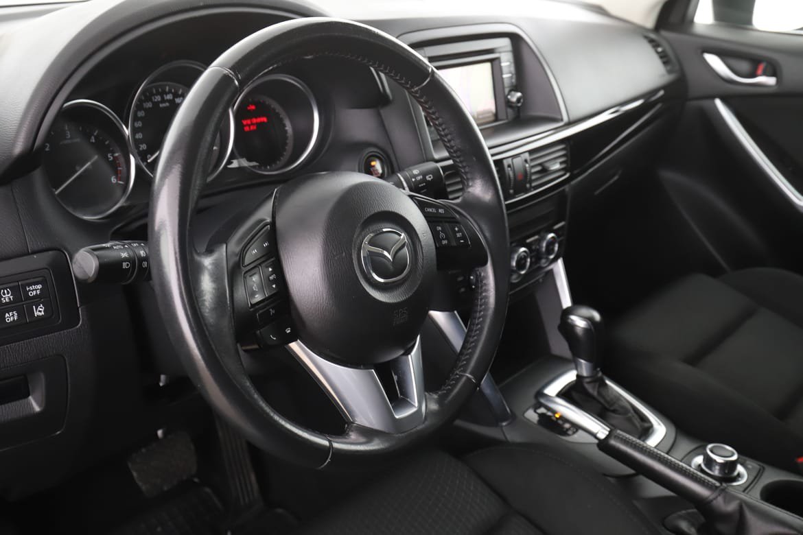 Vehicle Image 12
