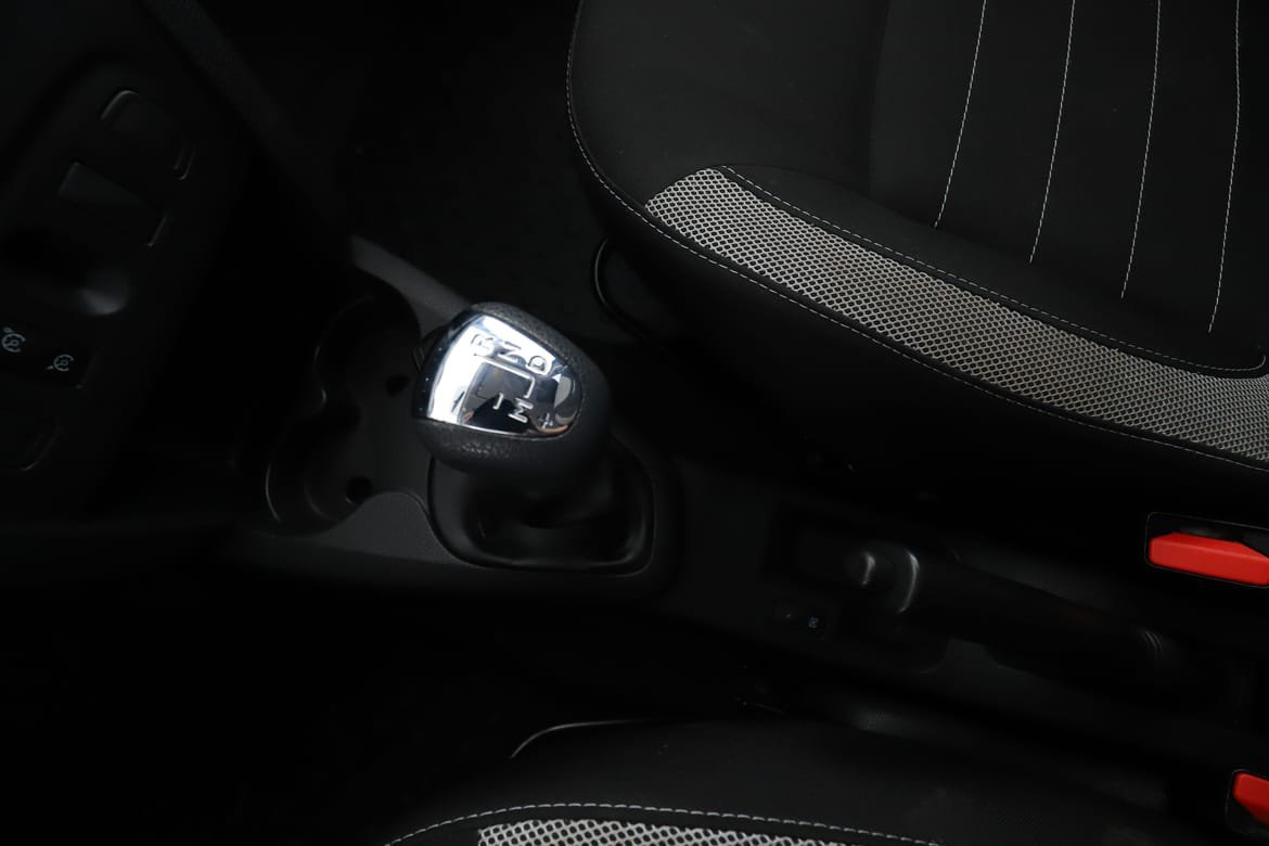 Vehicle Image 21