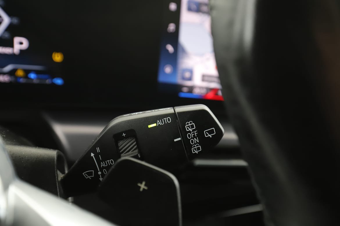 Vehicle Image 38