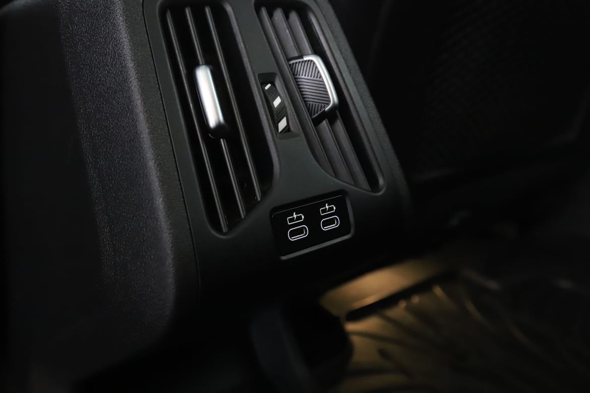 Vehicle Image 41
