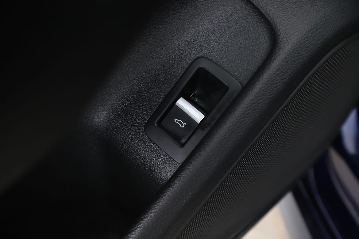 Vehicle Image 33