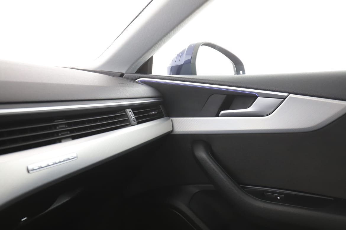 Vehicle Image 38