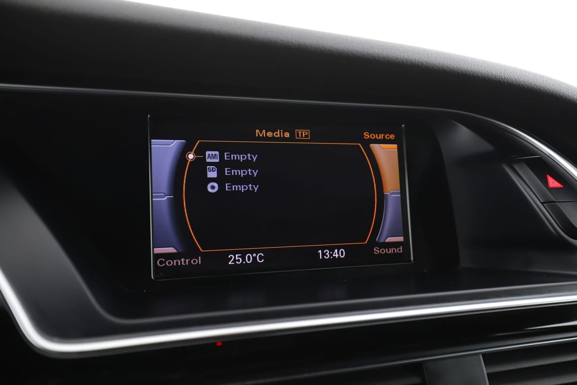Vehicle Image 19