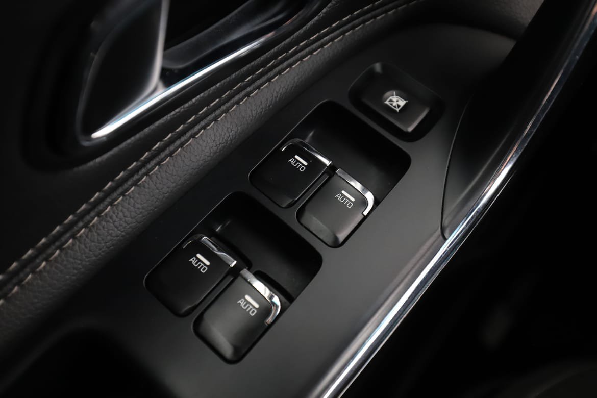Vehicle Image 32