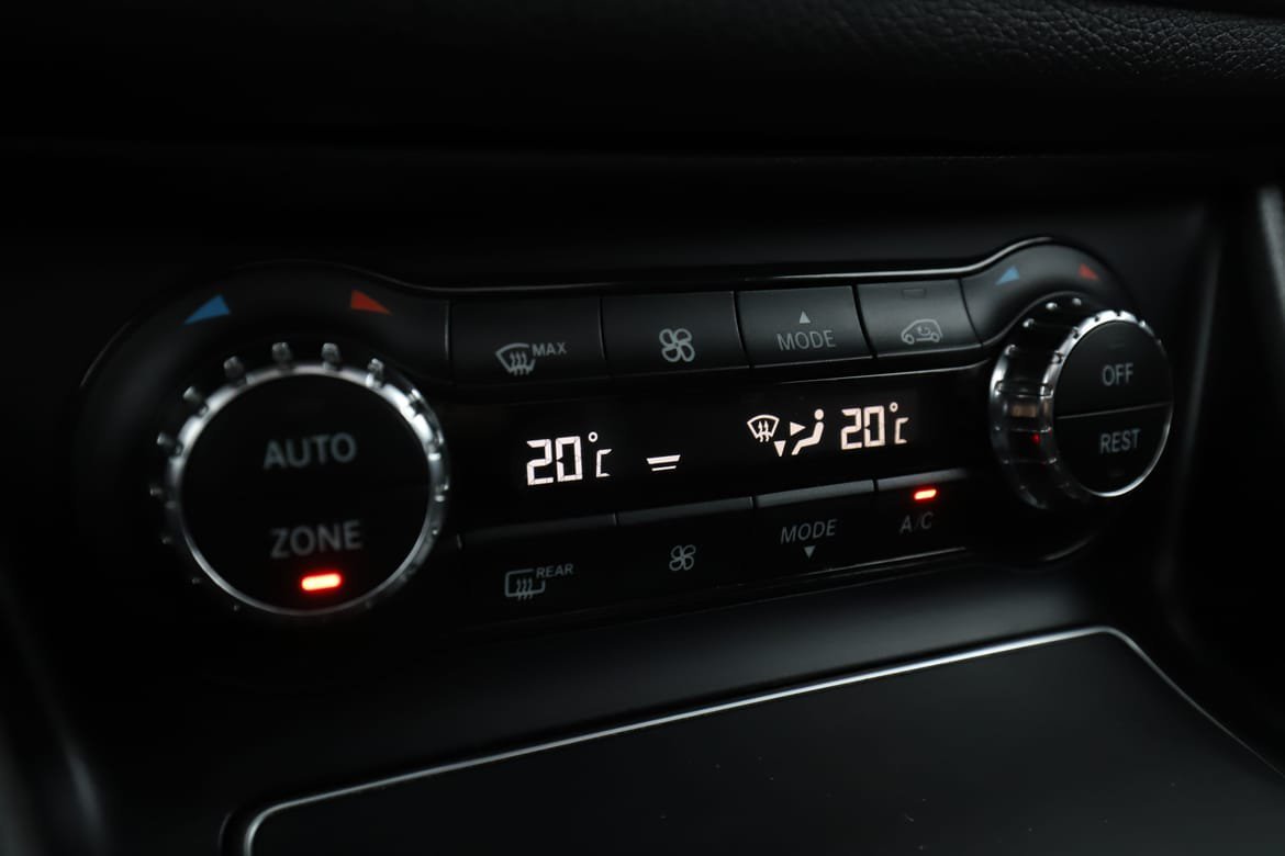 Vehicle Image 33
