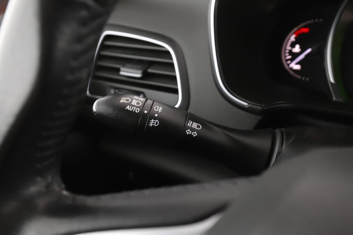 Vehicle Image 32