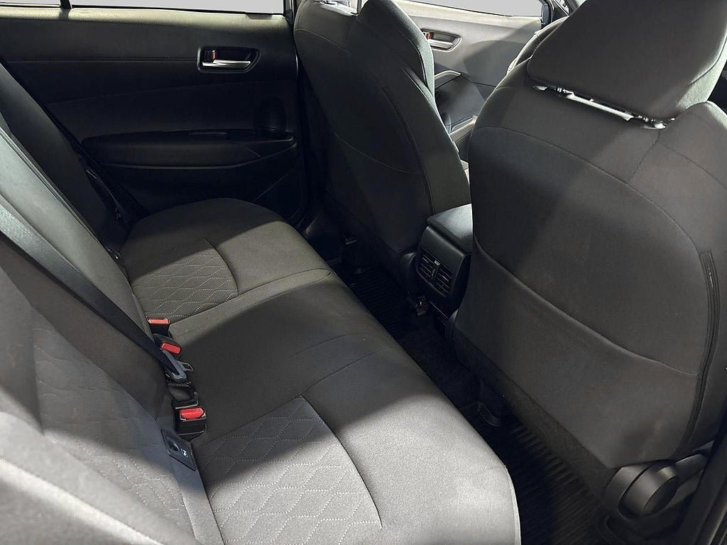 Vehicle Image 11