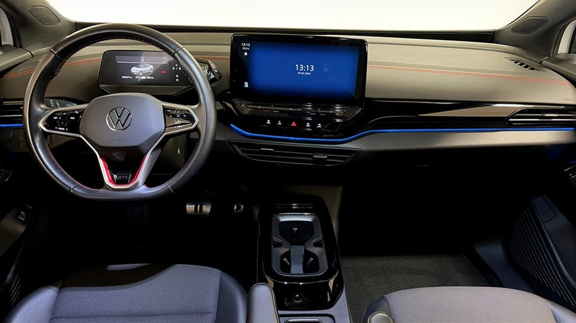 Vehicle Image 10