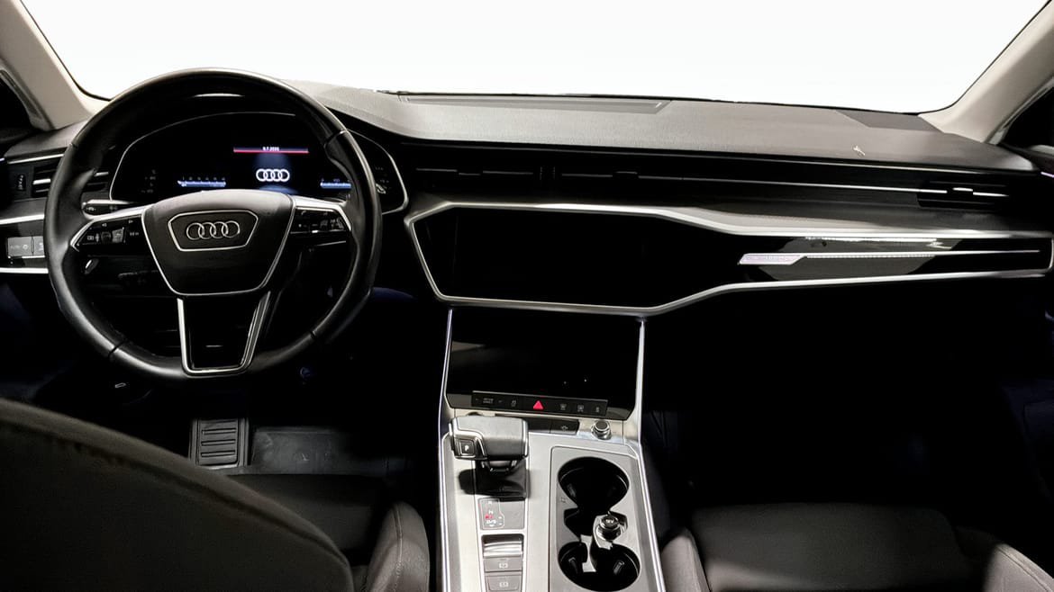 Vehicle Image 10