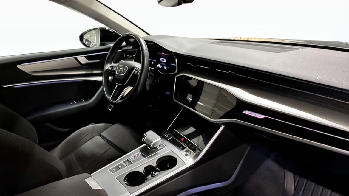 Vehicle Image 11