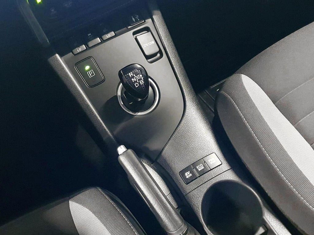 Vehicle Image 17