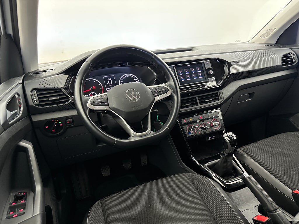 Vehicle Image 17