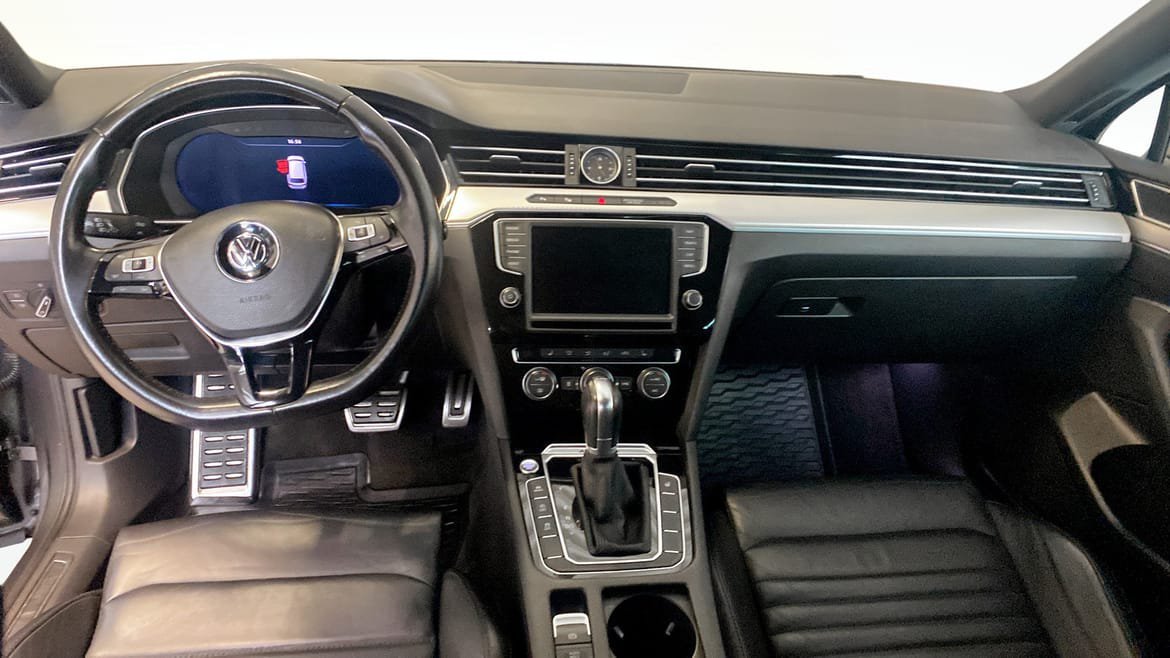 Vehicle Image 10