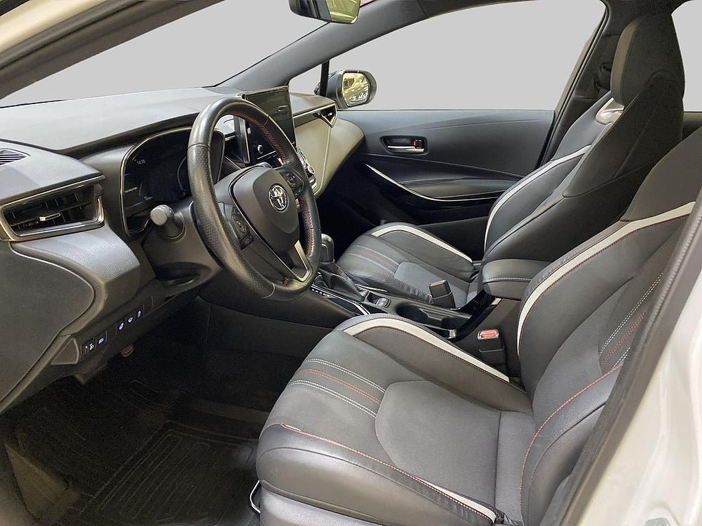 Vehicle Image 14