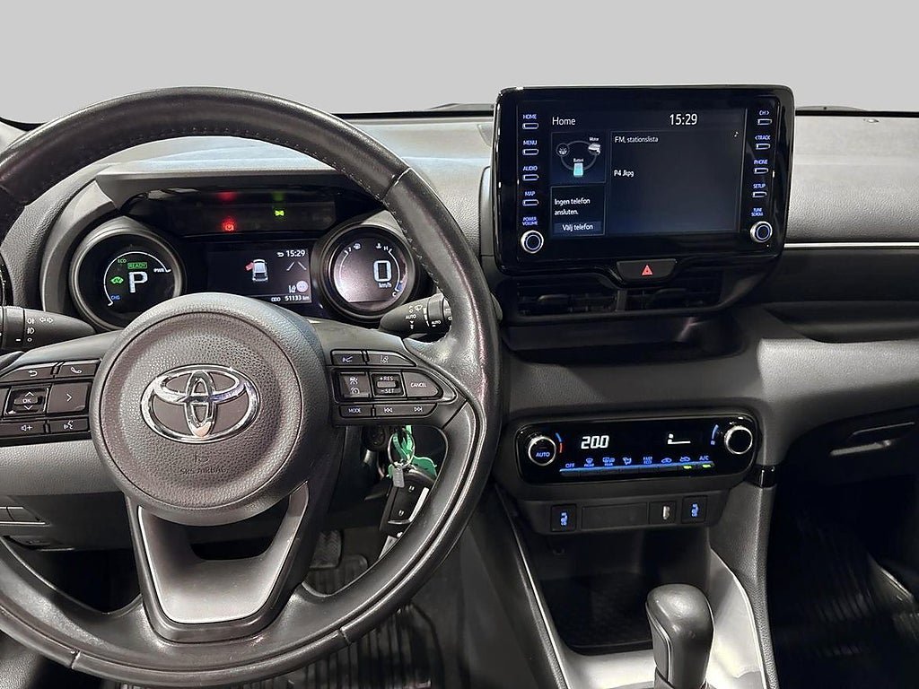 Vehicle Image 12