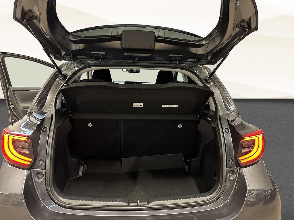 Vehicle Image 13