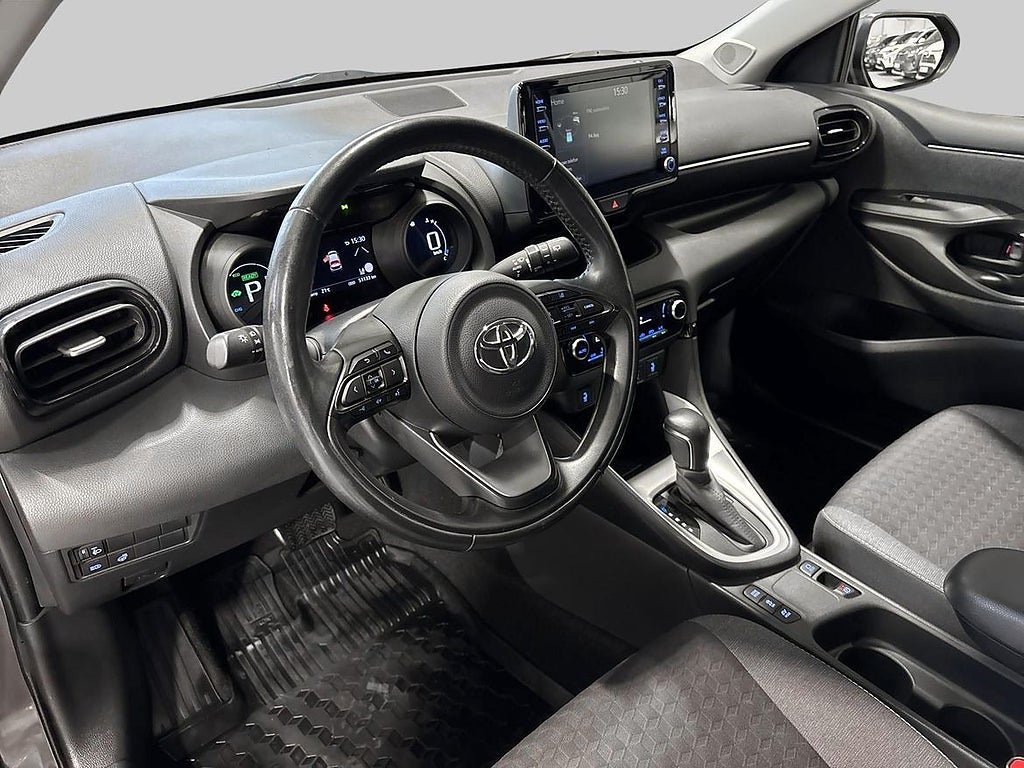Vehicle Image 14