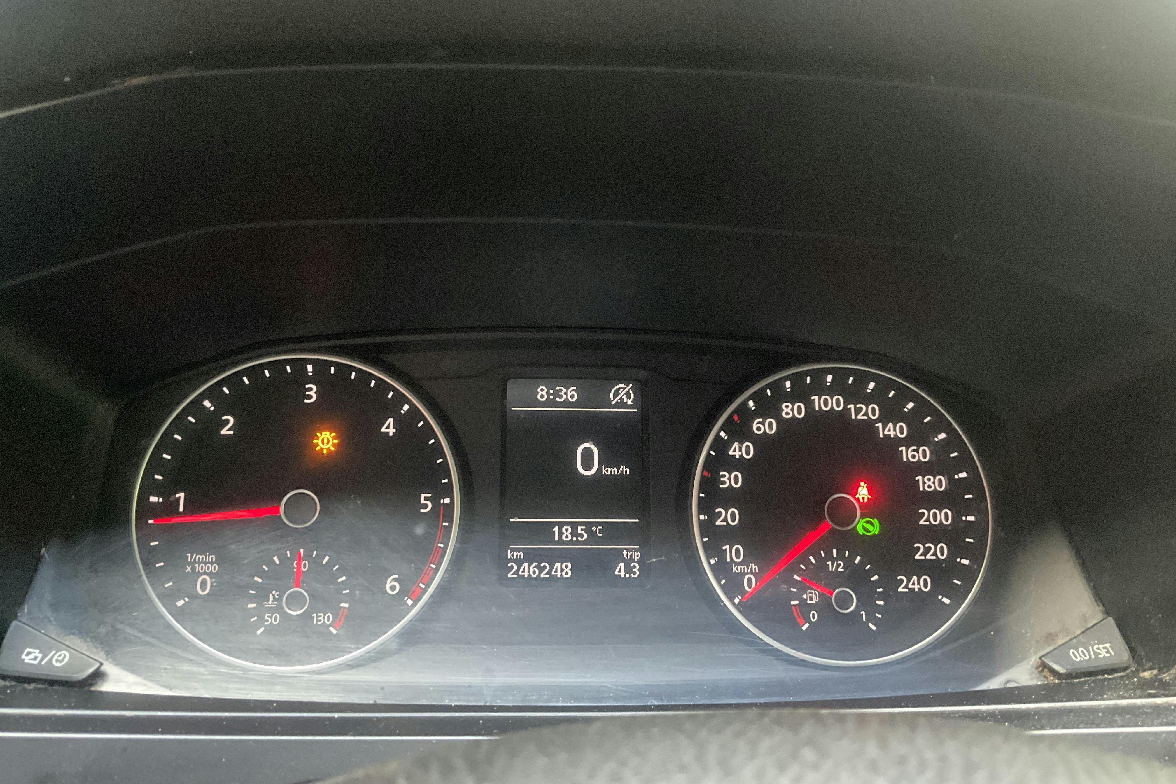 Vehicle Image 9