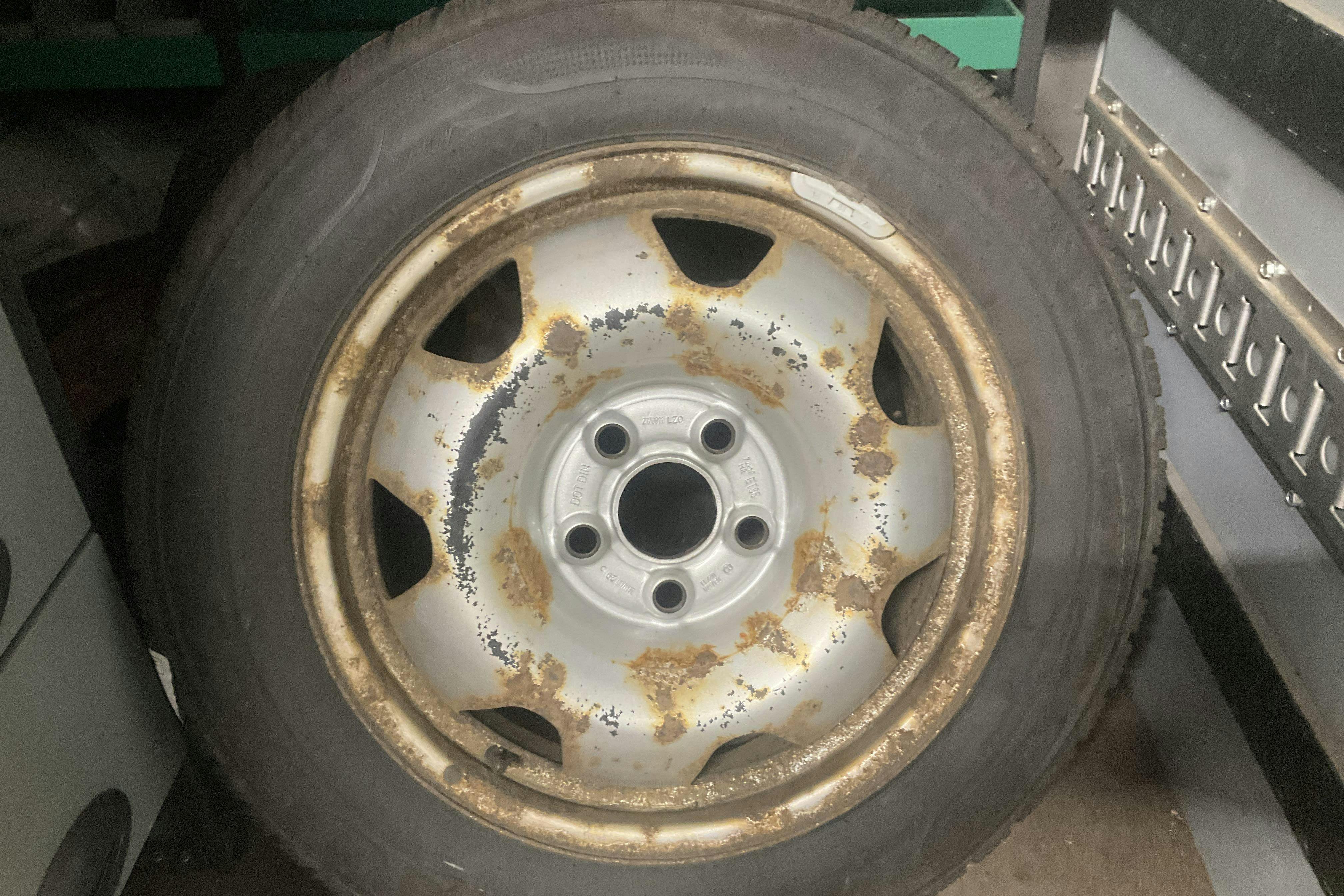 Vehicle Image 10