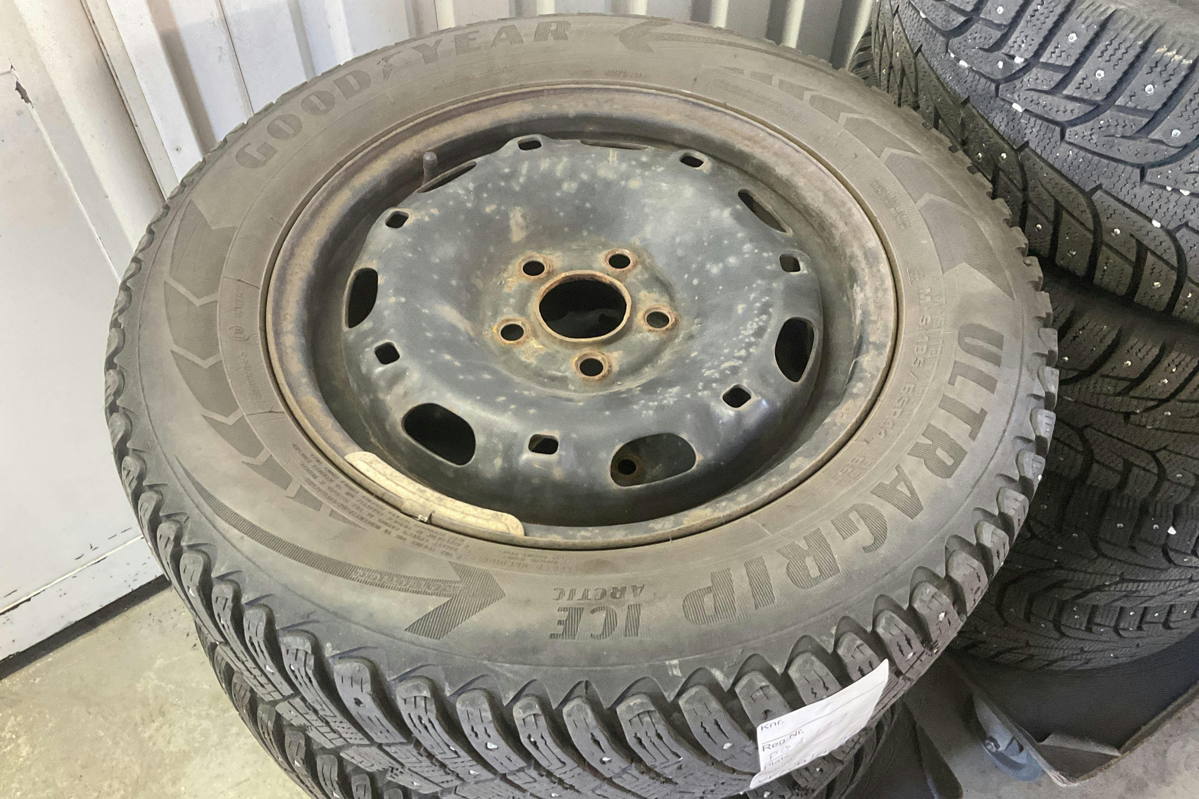 Vehicle Image 10