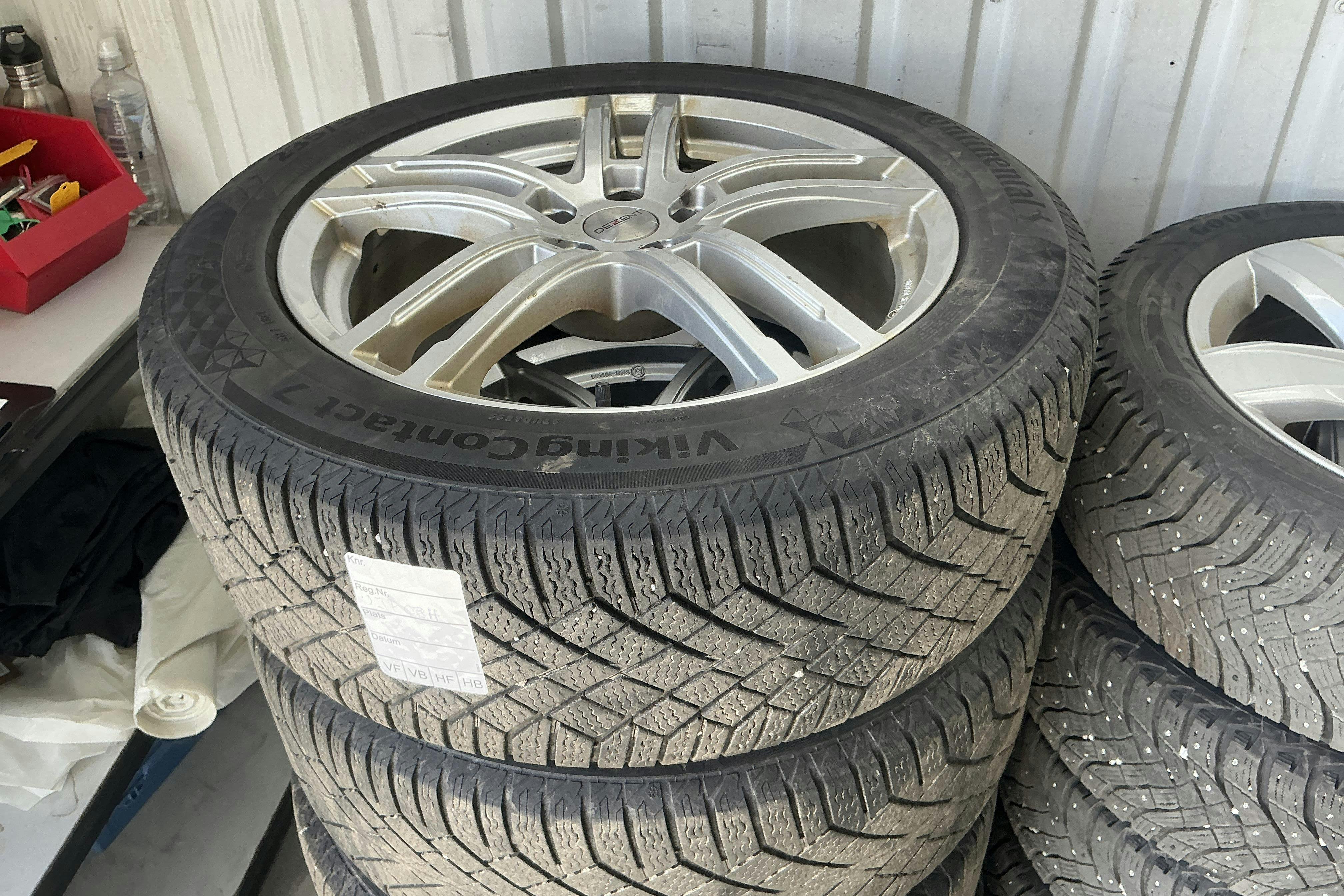 Vehicle Image 13