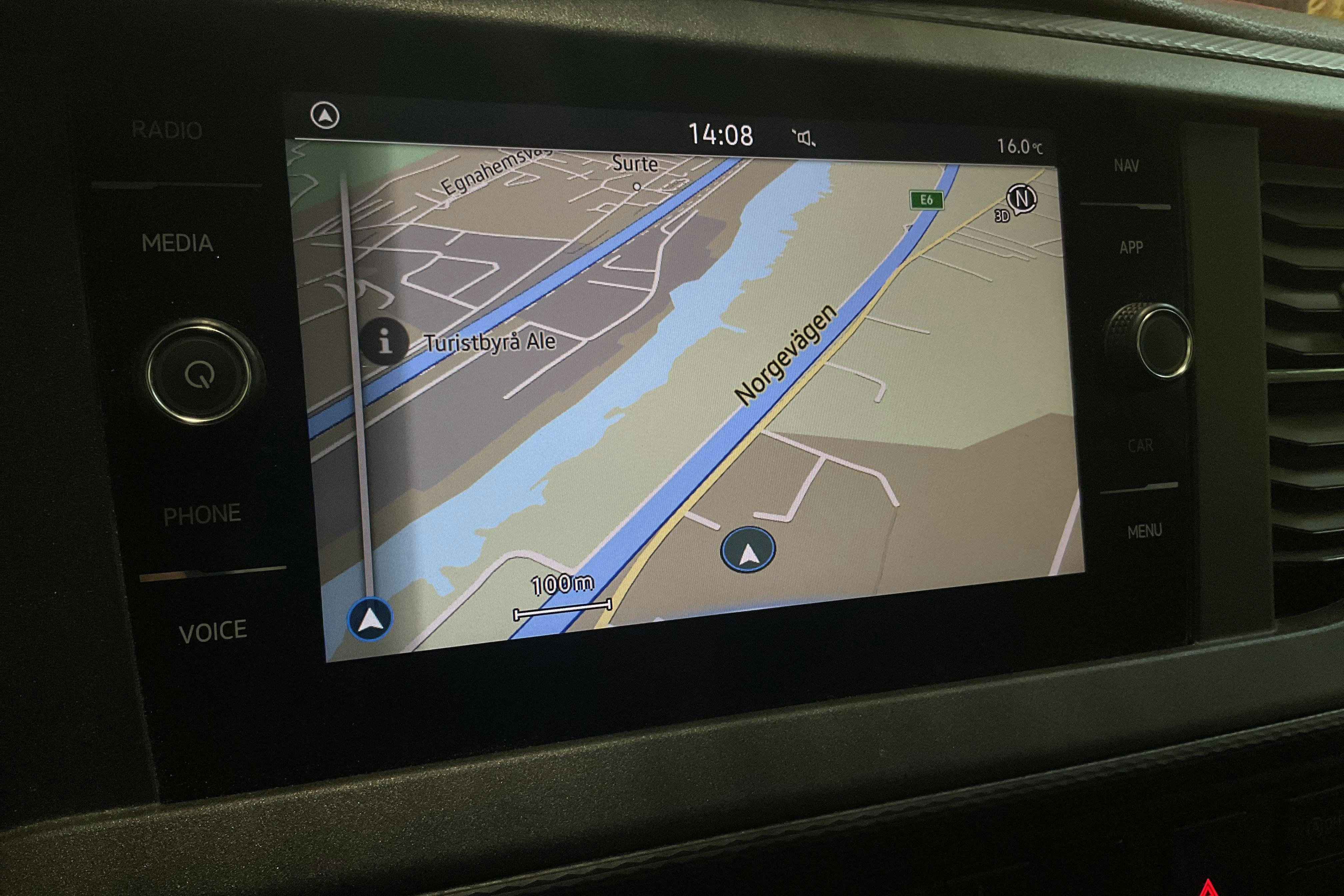 Vehicle Image 13