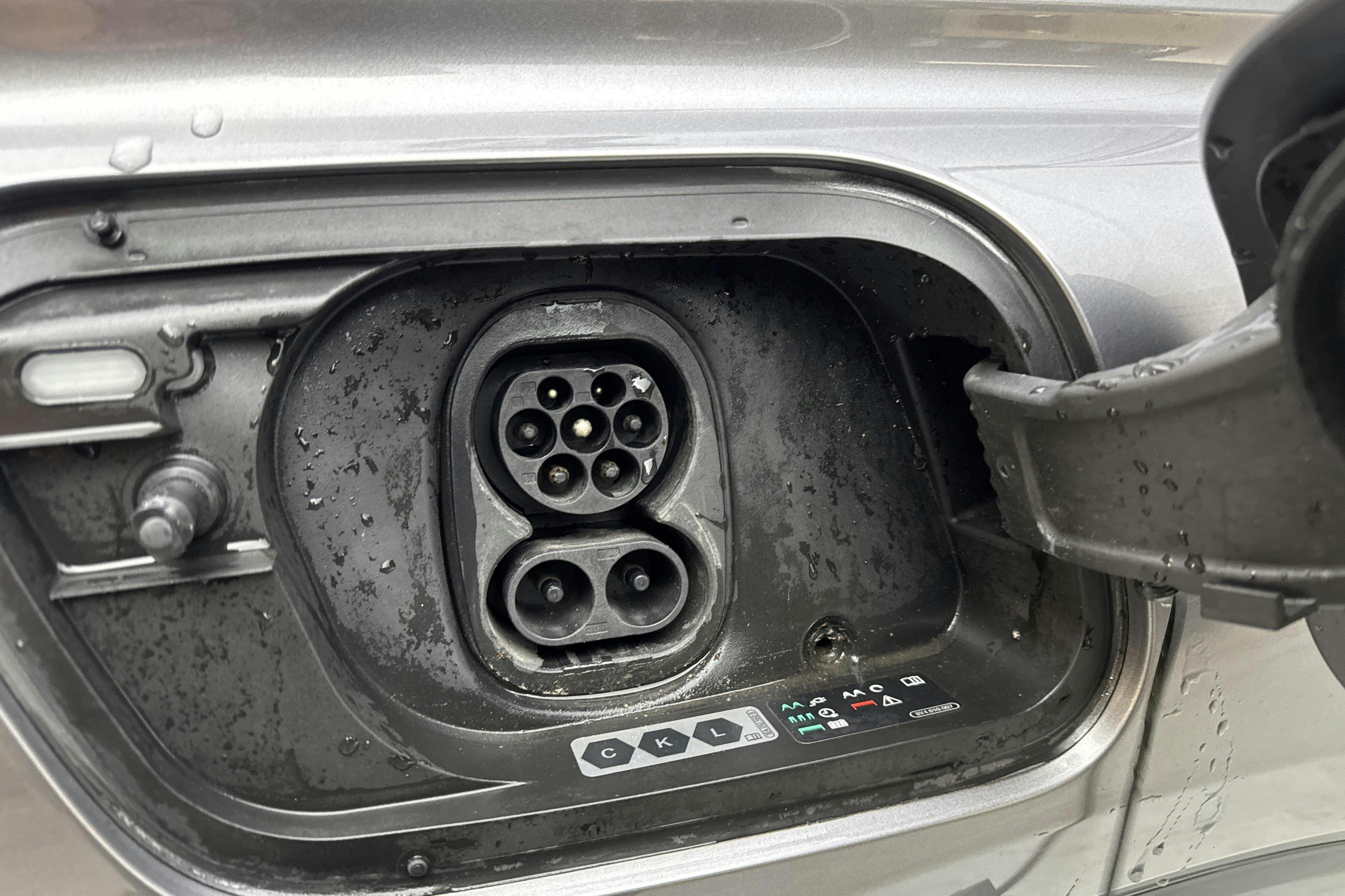 Vehicle Image 14