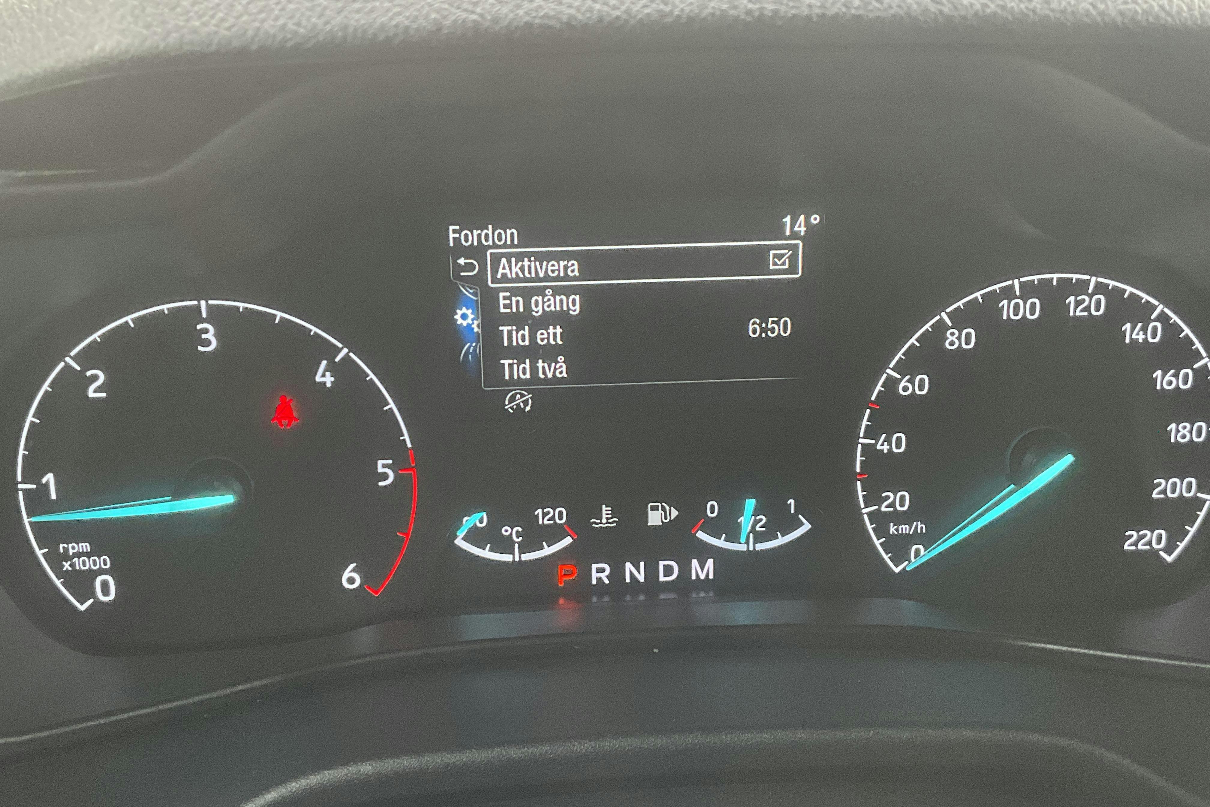 Vehicle Image 12