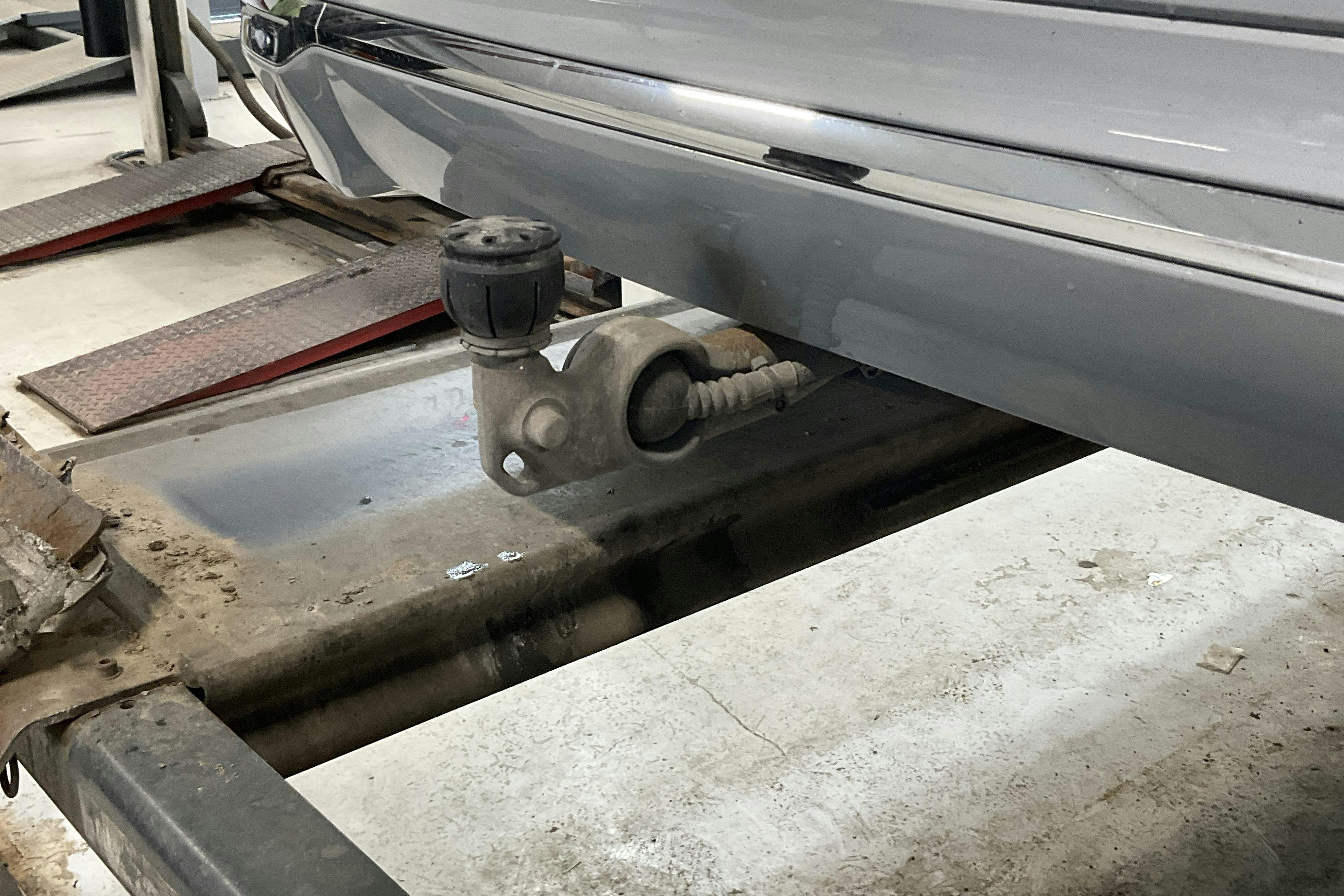 Vehicle Image 16