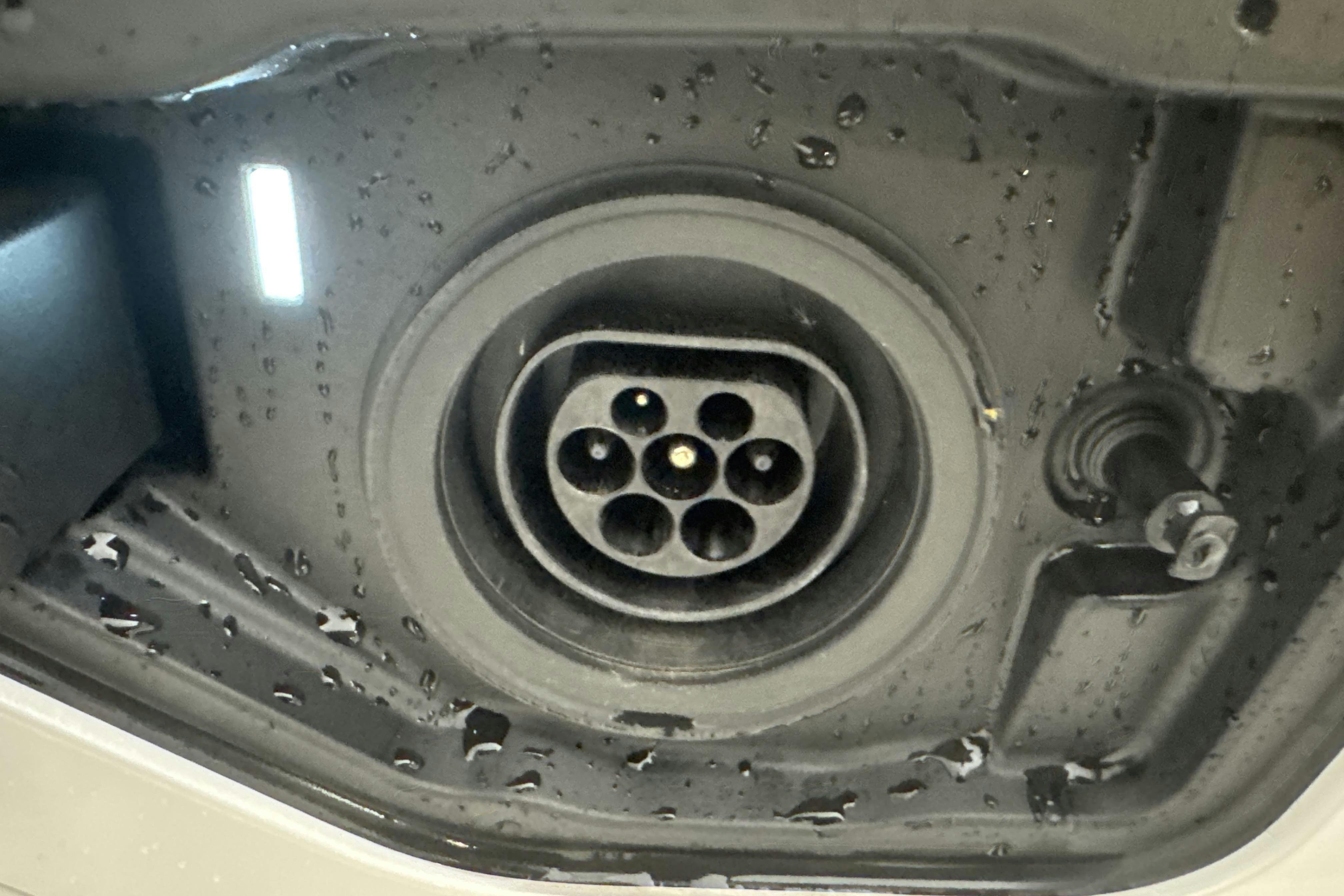 Vehicle Image 17