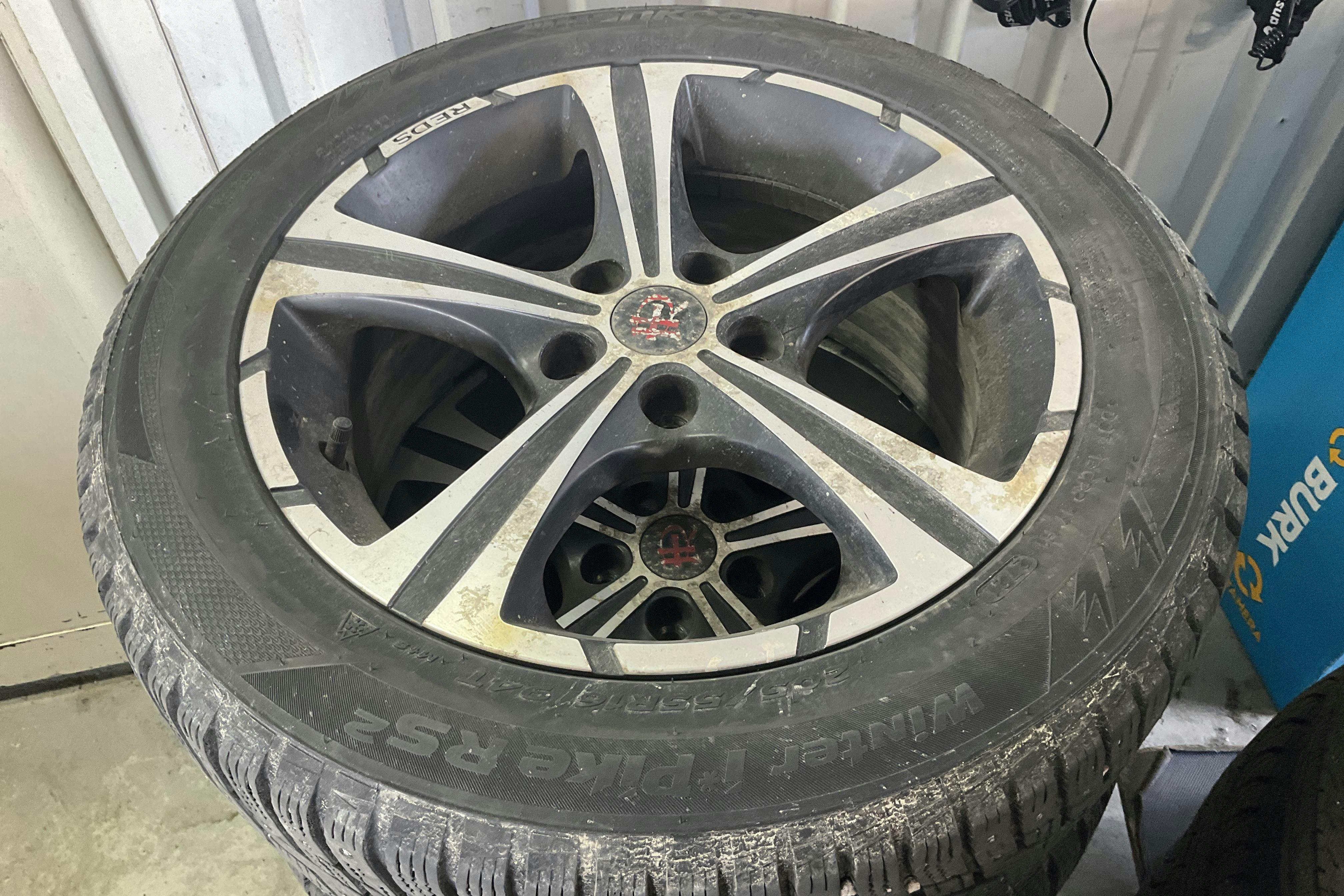 Vehicle Image 14