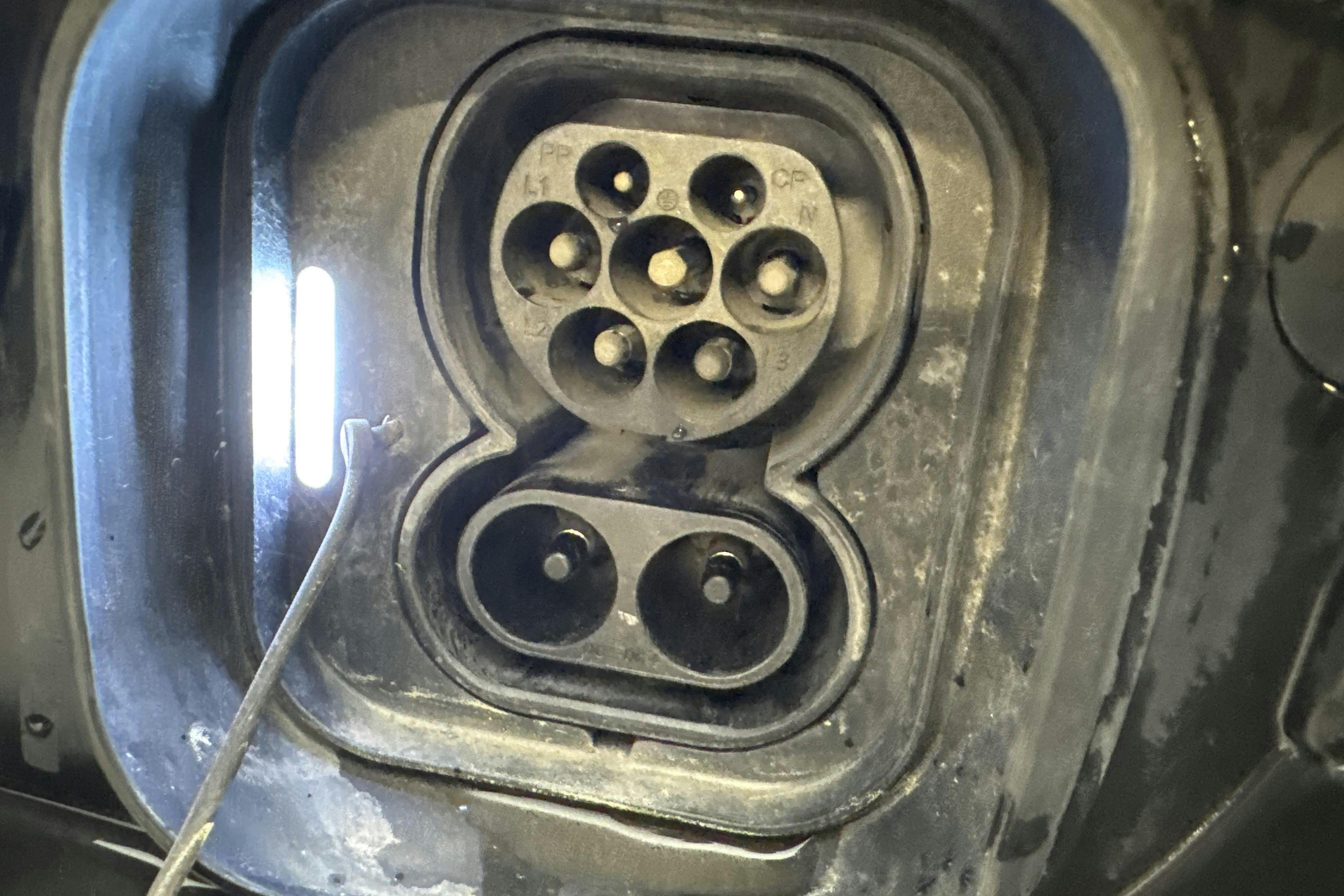 Vehicle Image 17