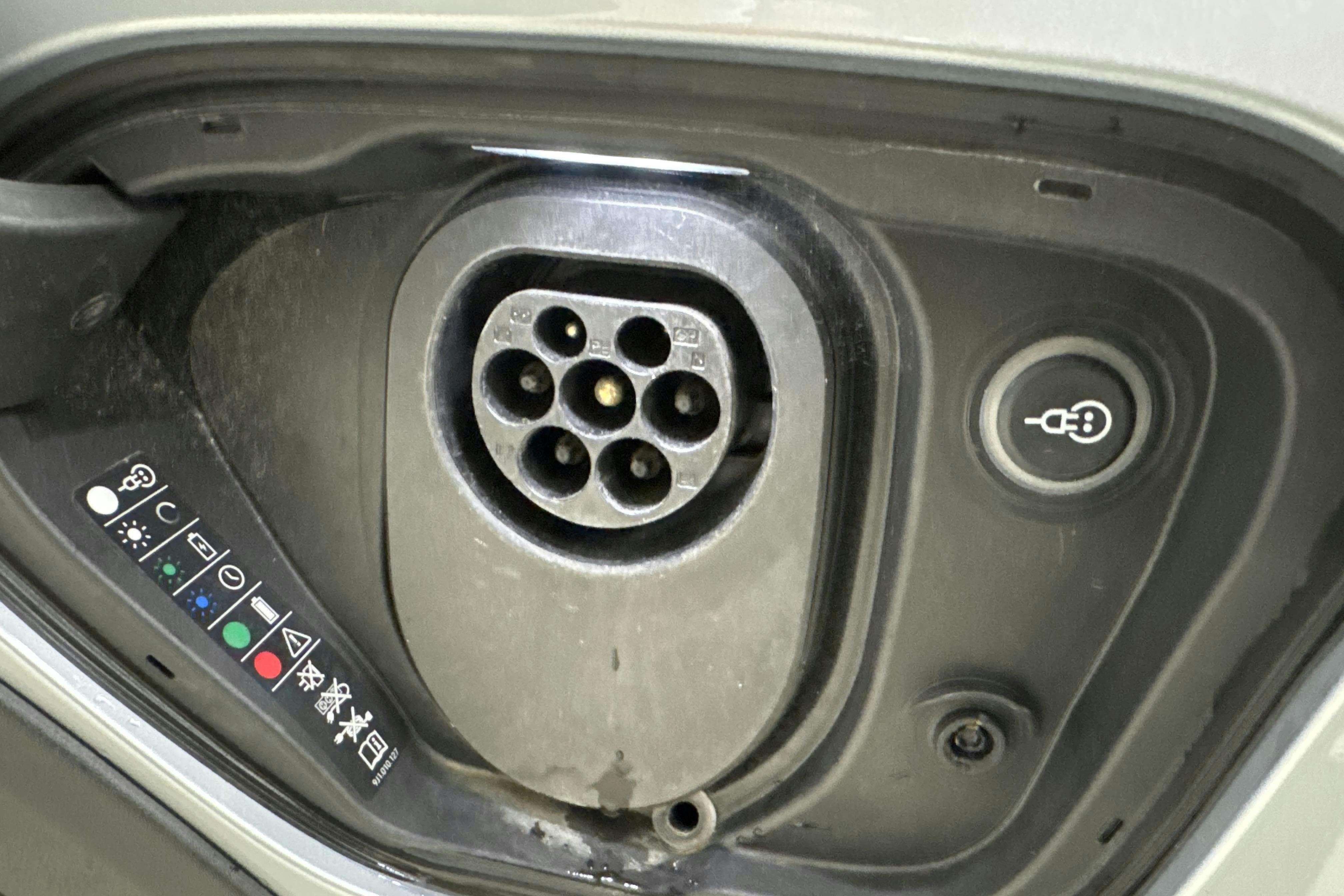 Vehicle Image 19