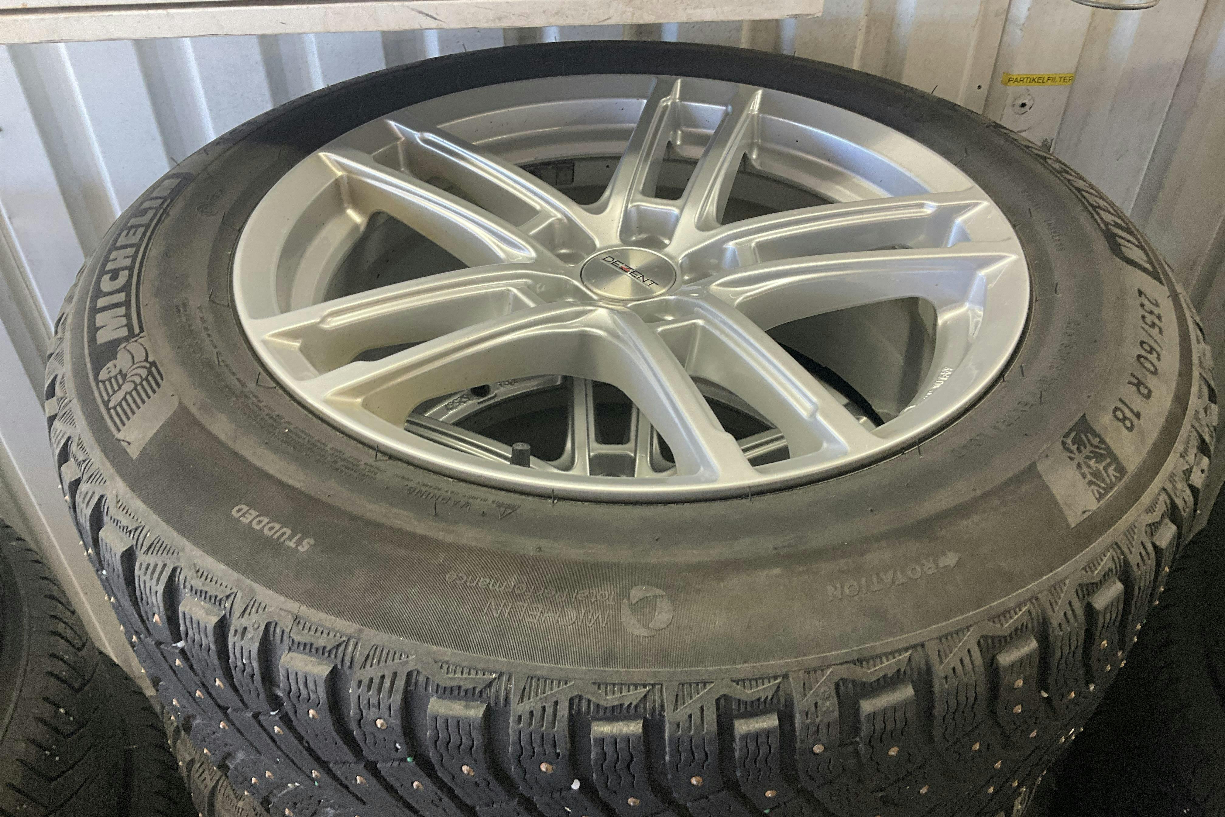 Vehicle Image 19