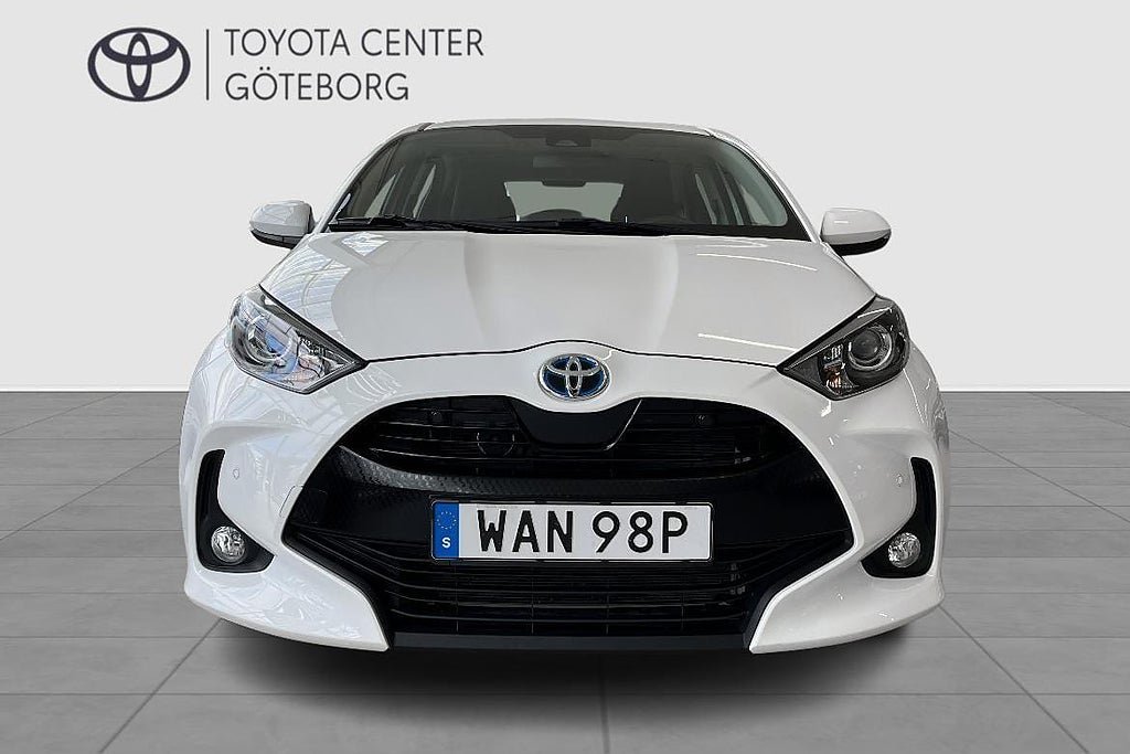 Vehicle Image 8