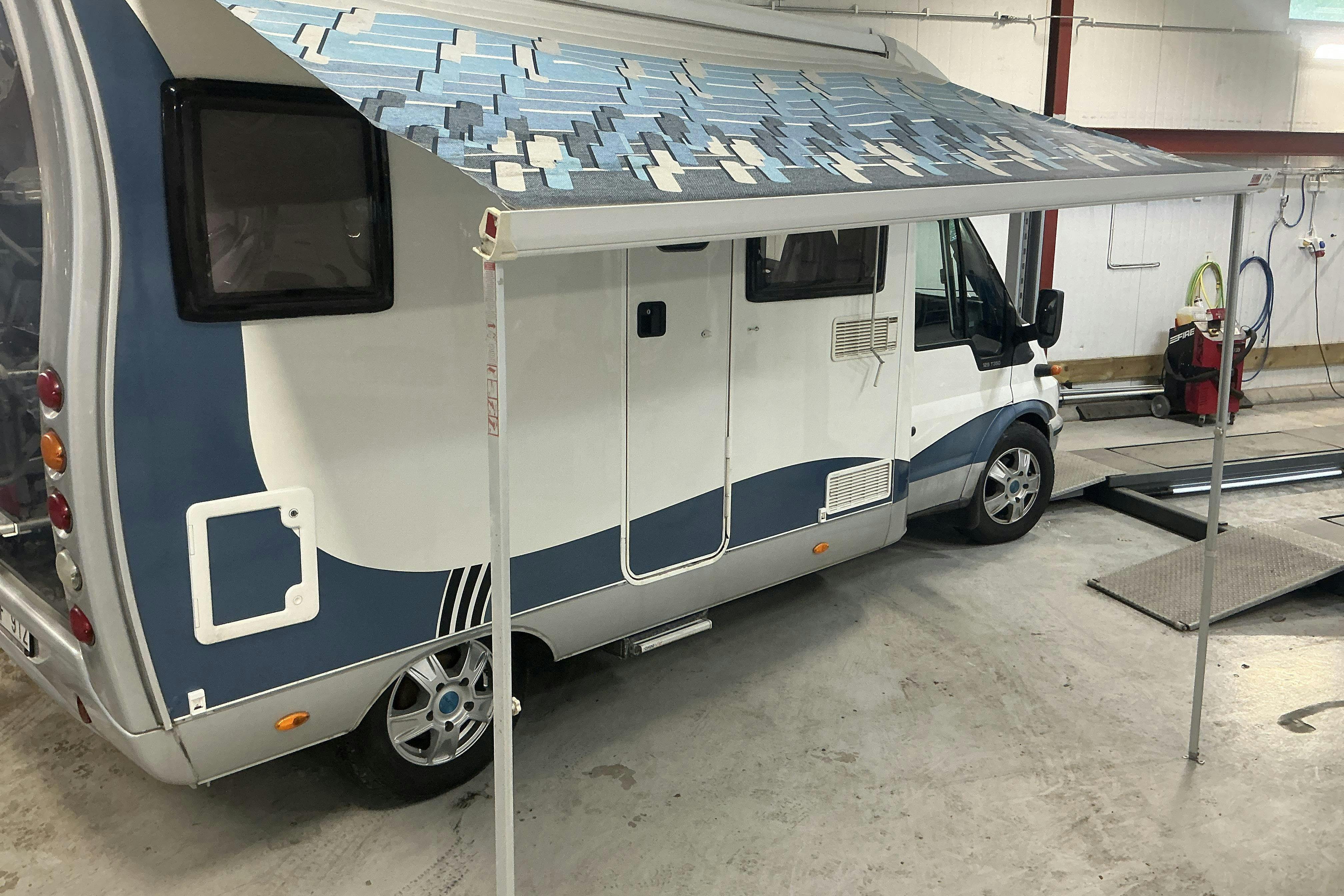 Vehicle Image 29