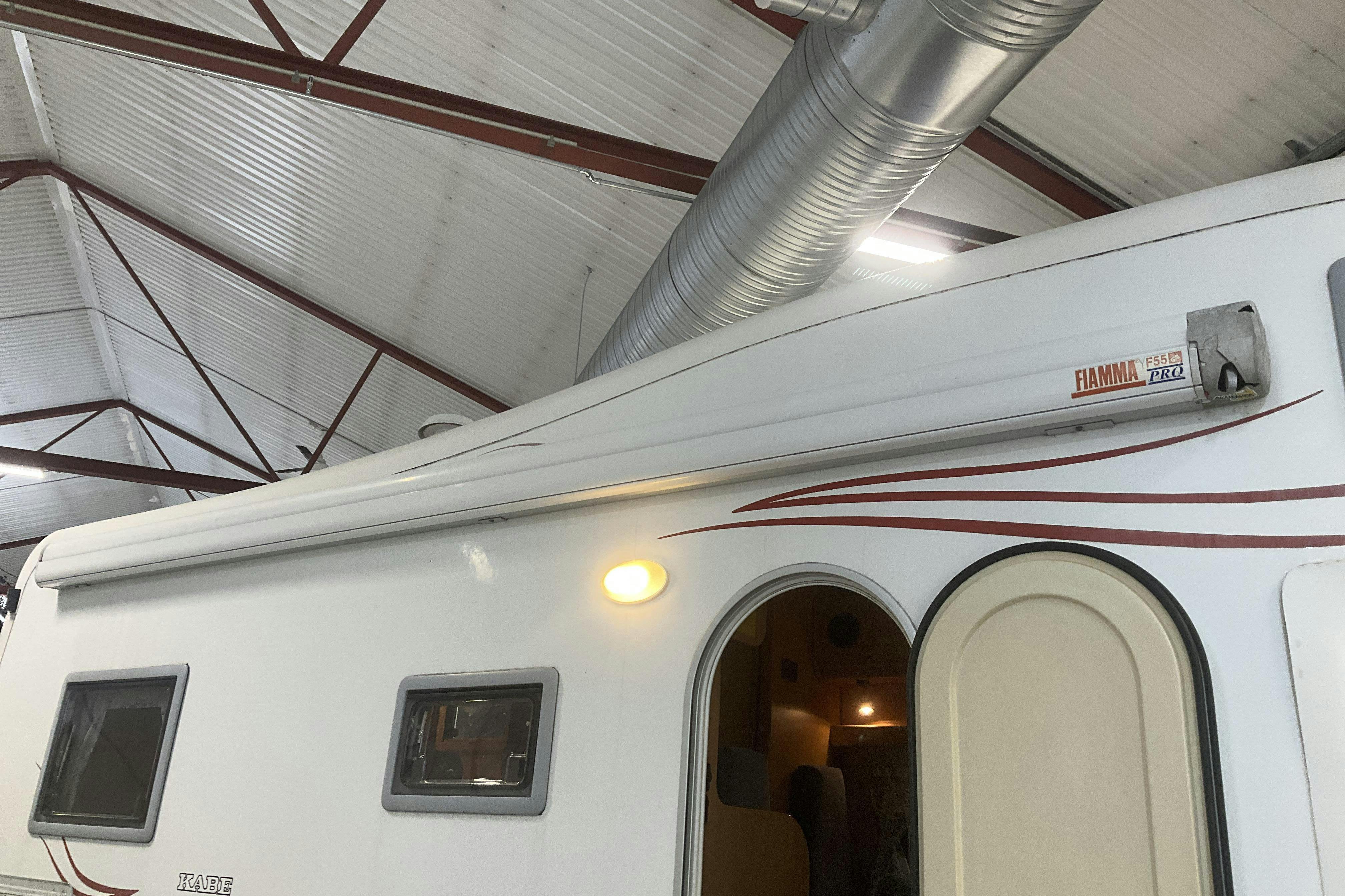 Vehicle Image 33
