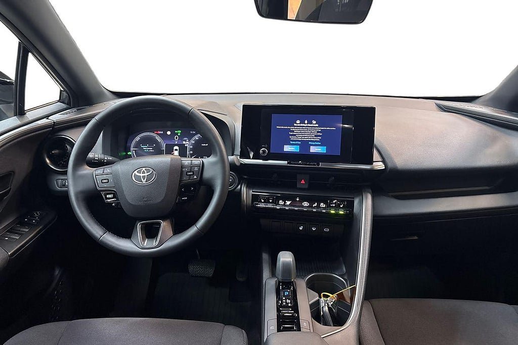 Vehicle Image 10