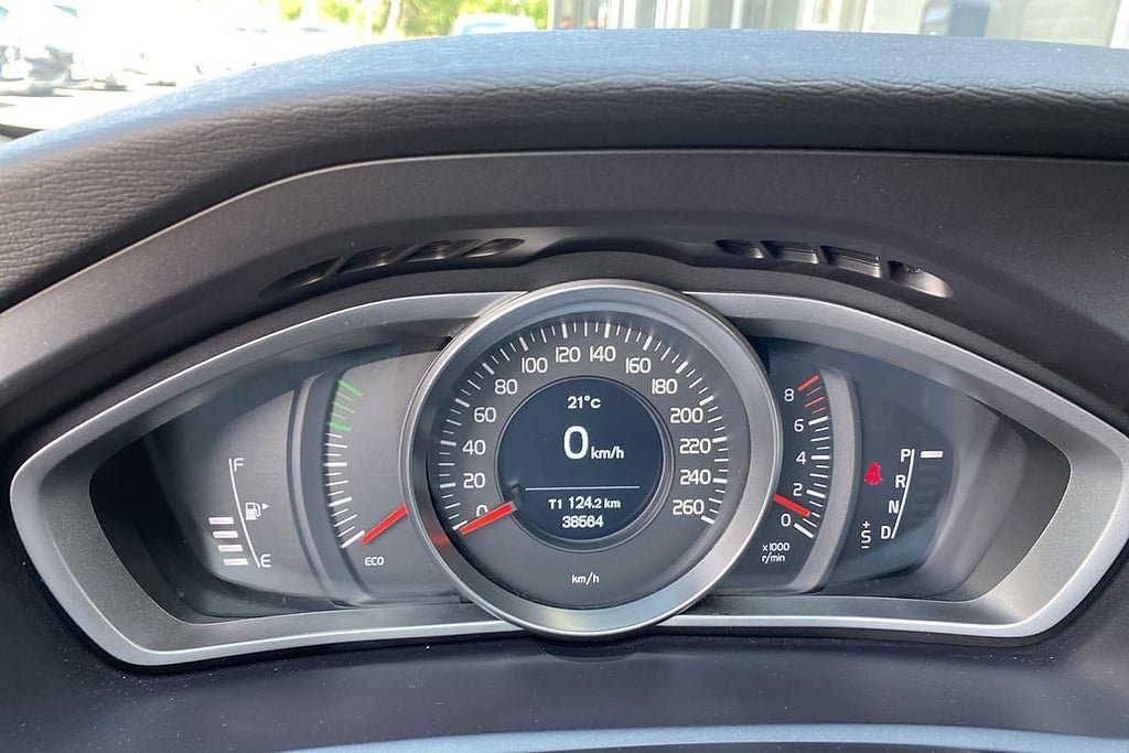 Vehicle Image 16