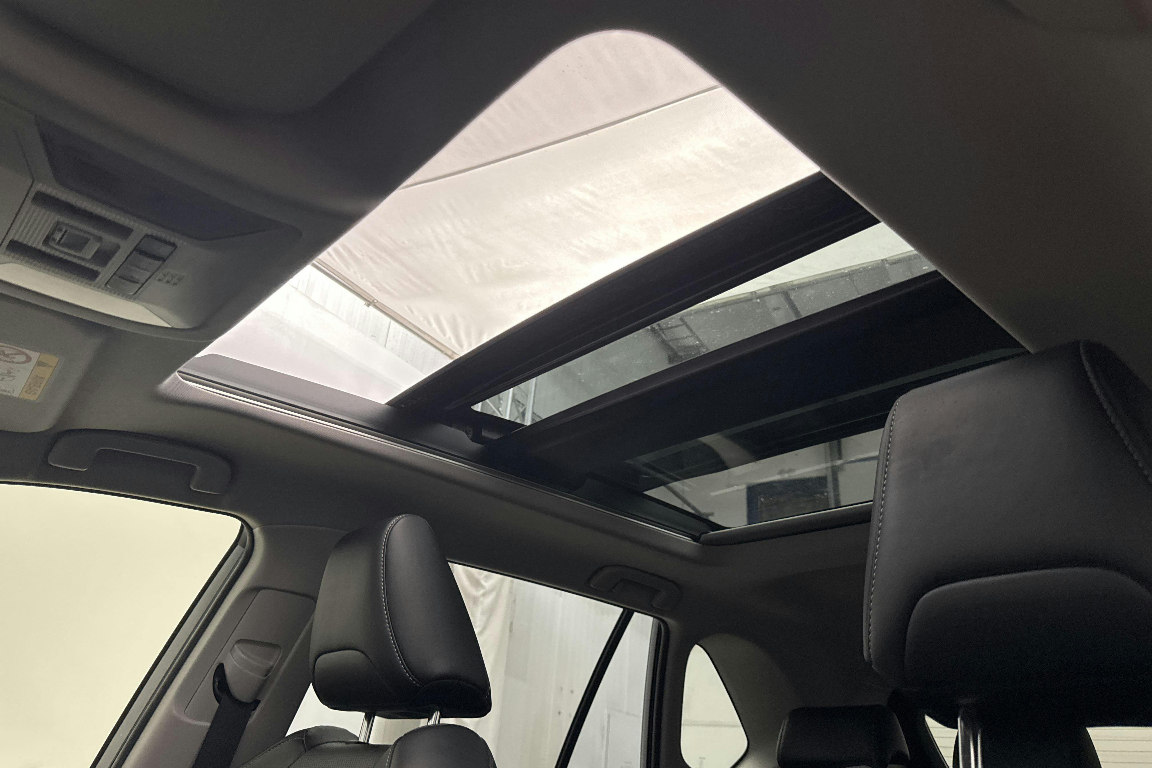 Vehicle Image 14