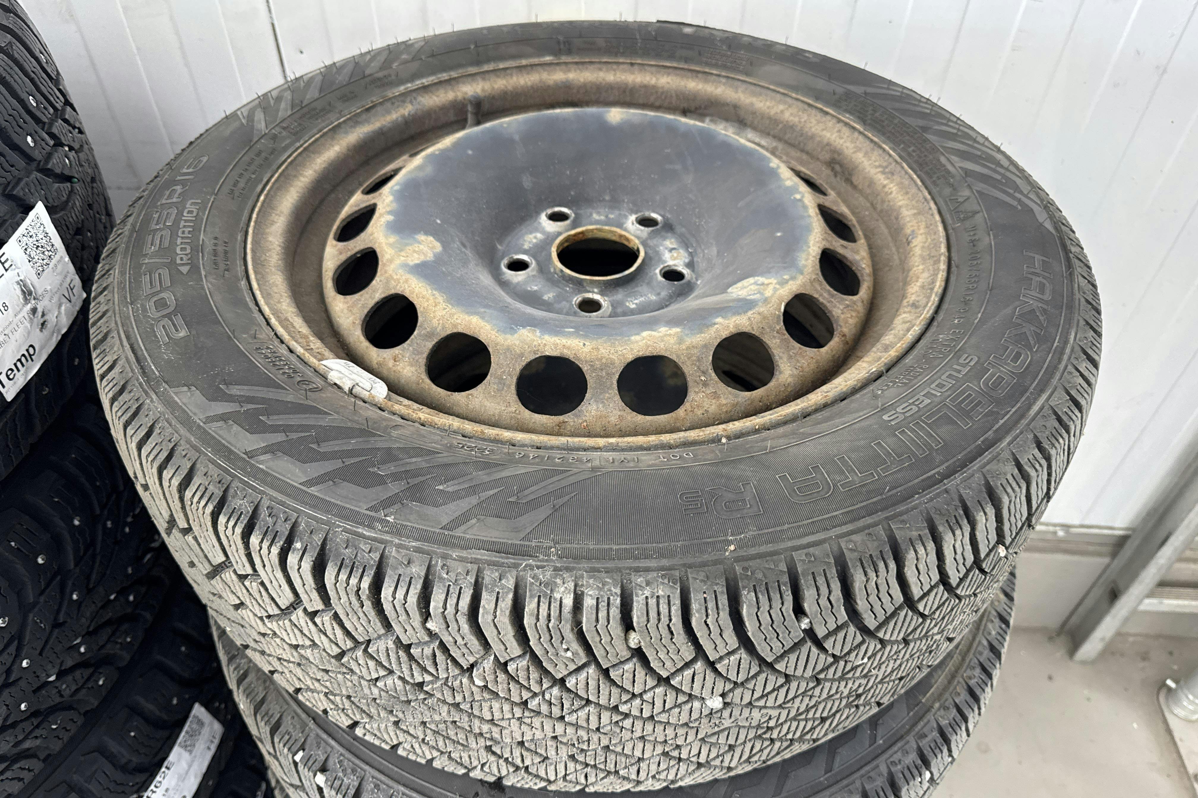 Vehicle Image 17